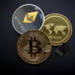 BTC: Bitcoin tem queda após bater máxima histórica; devo investir?