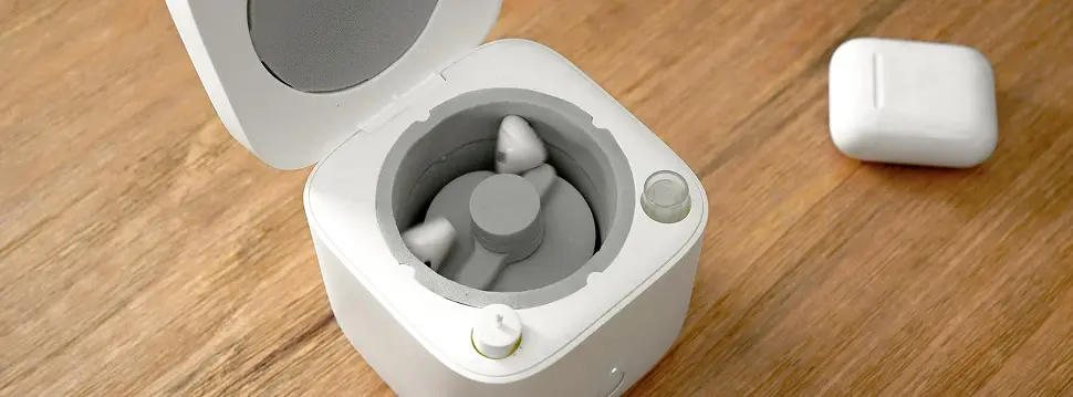 Conheça a EarBuds Washer, uma máquina de lavar para fones de ouvido