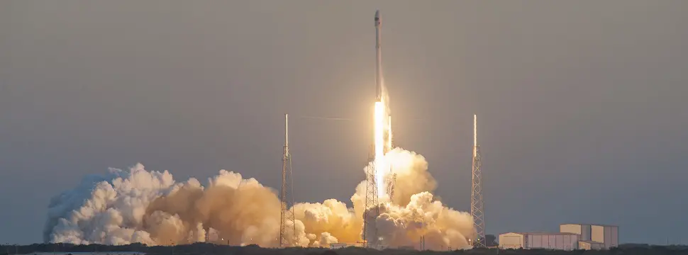 SpaceX anuncia missão lunar financiada por Dogecoin