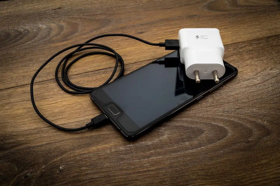 Acidentes com eletrônicos: como funcionam os testes para evitá-los