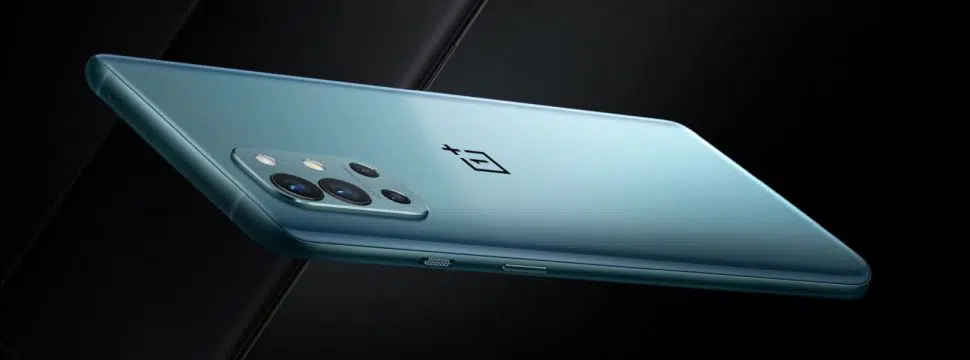 Testamos: smartphone OnePlus 9R tem hardware de ponta e não cobra (tão) caro por isso