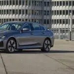 BMW Série 3 elétrico, especialmente feito para a China, é apresentado