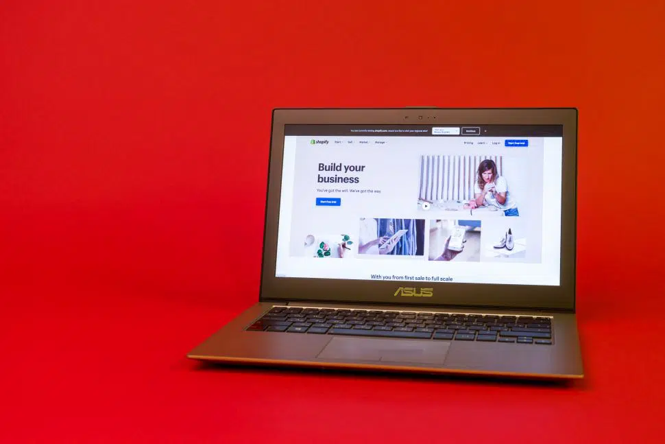 Dia das Mães: ASUS dá 28% de desconto em notebooks