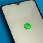 Aprenda a personalizar o plano de fundo de uma conversa no WhatsApp