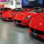 Quer pilotar uma Ferrari? Empresa gaúcha tem 5 modelos à disposição de turistas