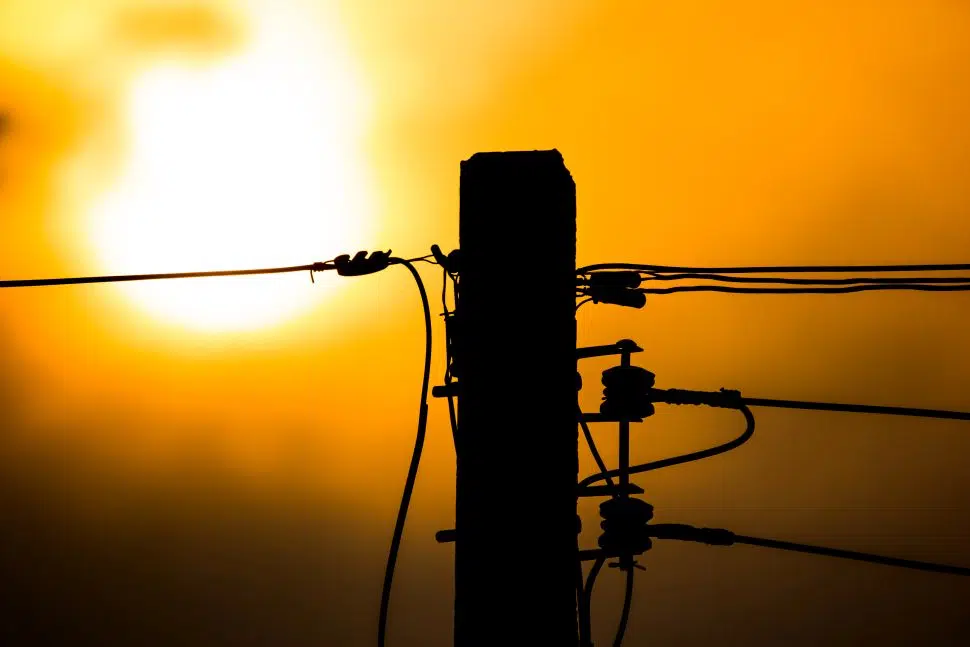 Construí minha varanda perto da rede elétrica e agora?