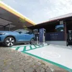 Volvo inaugura carregador rápido na Rodovia Anhanguera, em SP