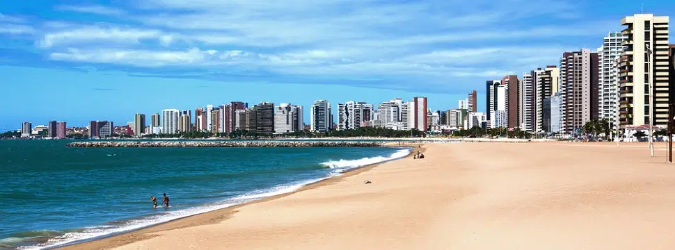 Monte Verde e Fortaleza: destinos brasileiros para perfis distintos de viajantes