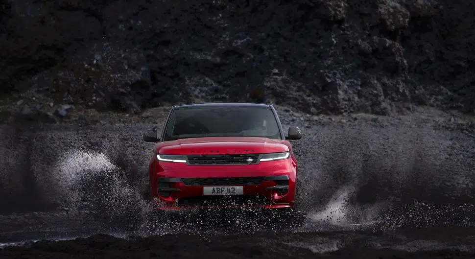 SUV Range Rover Sport chega ao Brasil; veja detalhes