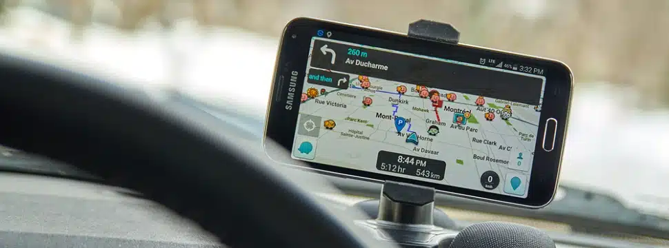 Descubra como mudar a voz e o idioma no Waze