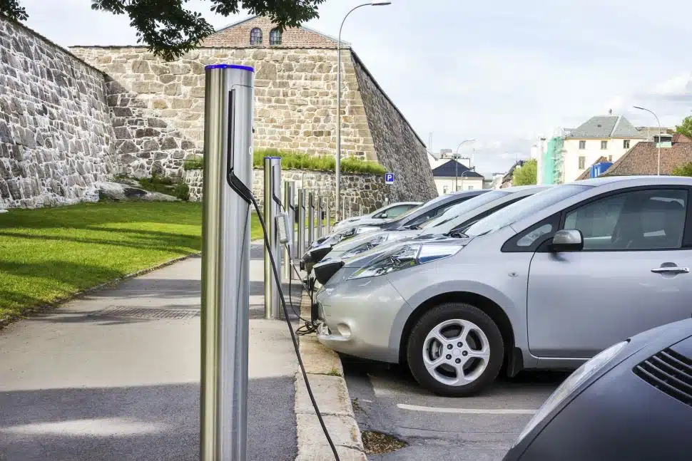 Veículos elétricos: guia prático de manutenção