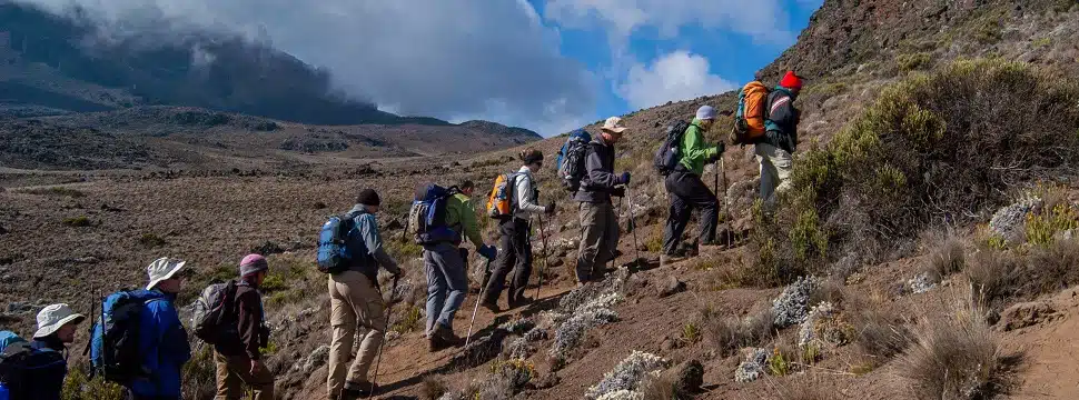 Trilhas ao redor do mundo: Booking.com apresenta destinos imperdíveis