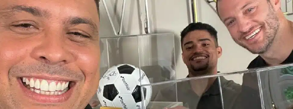 Clube de Vantagens Betfair leva fãs para visitar casa de Ronaldo