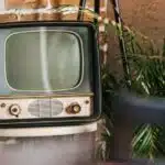 TV de tubo, discman, FAX: 83% dos brasileiros são nostálgicos em relação aos anos 80, 90 e 2000