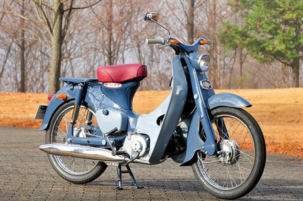 Honda Biz faz 25 anos; relembre evolução do modelo