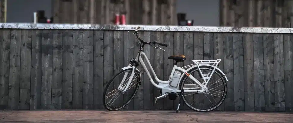 E-bikes: 5 dicas de segurança no trânsito