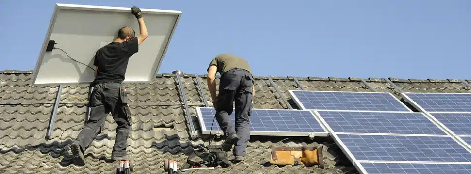 Entenda porque a energia solar pode diminuir a conta de luz dos brasileiros