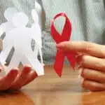 Casais com HIV podem ter filhos livres do vírus; entenda como técnica funciona