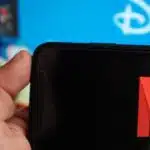 Netflix e Disney: como conectam digital ao presencial para gerar mais valor