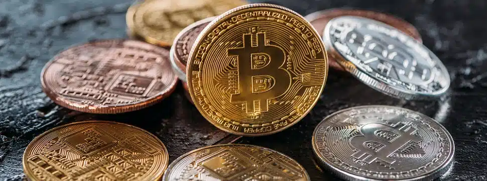 Investidor de criptomoedas no exterior passa a ser tributado em 15%