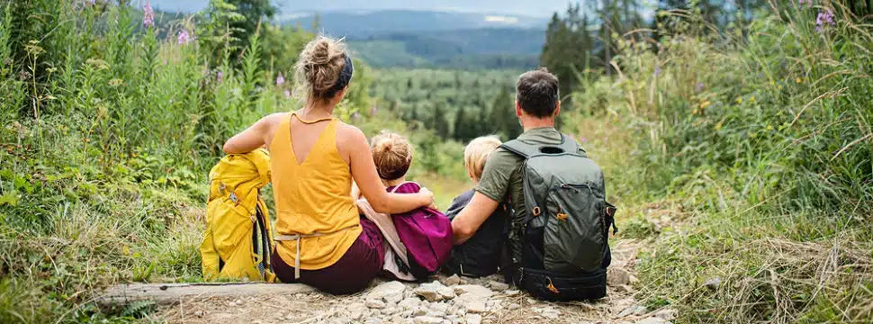 Booking.com compartilha destinos para viajar com a família toda