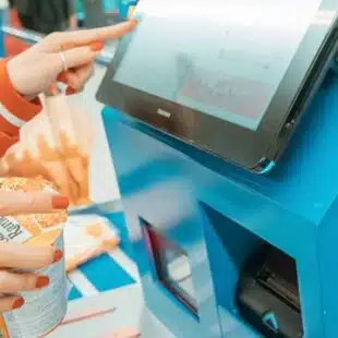 Self checkout: 3 estratégias para criar oportunidades no varejo