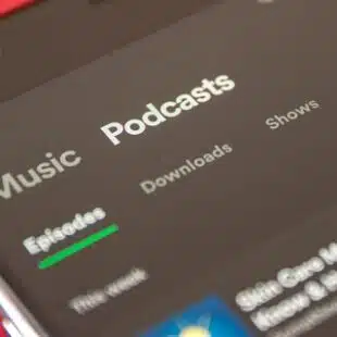 Aprenda a avaliar podcasts no Spotify