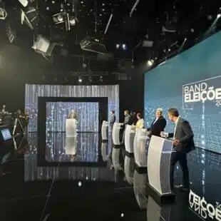 Com debate, BandNewsTV assume liderança entre canais de notícia