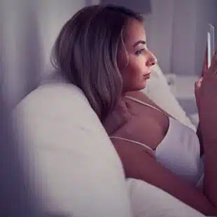 5 dicas para deixar o celular de lado e dormir melhor